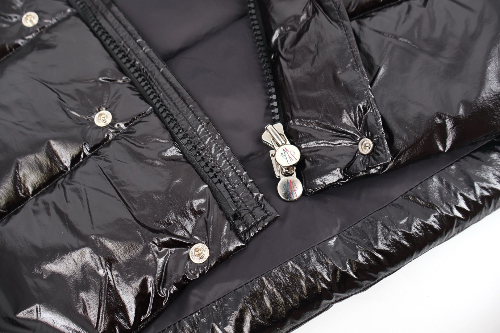 Moncler 蒙口 70周年漆面羽绒服 保暖 外套 夹克 黑色 D0 H20911A002565969T999