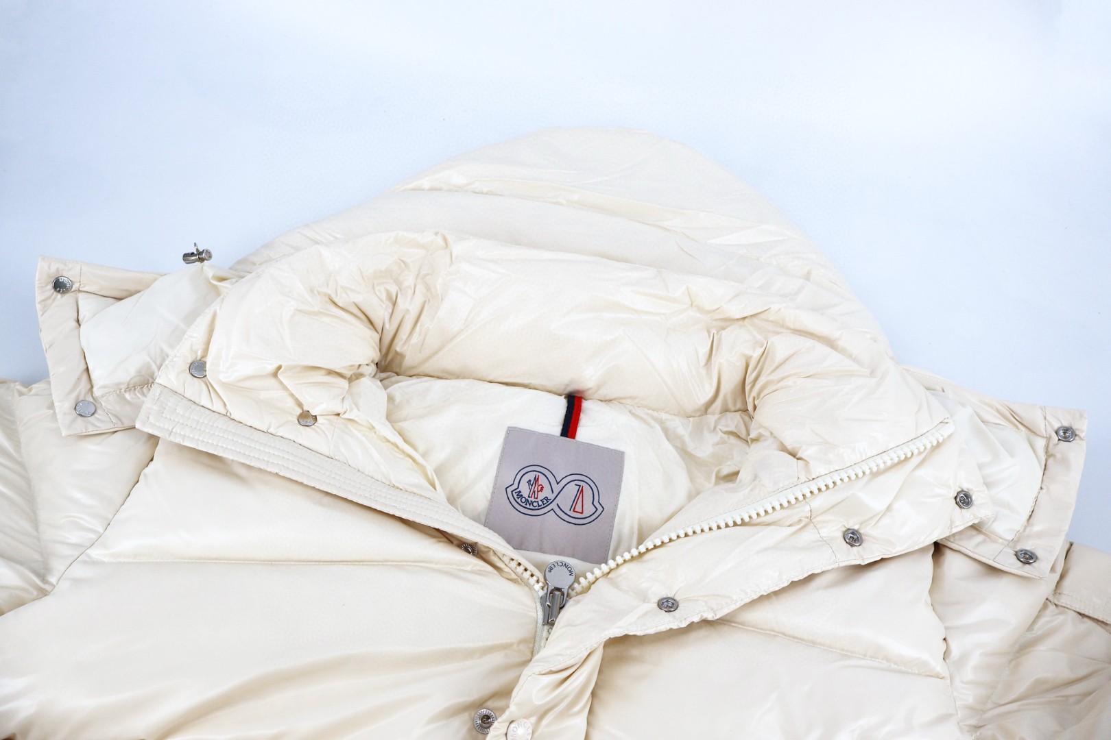 Moncler 蒙口 70周年漆面羽绒服 保暖 外套 夹克 白色 D0 H20911A00256539AQ032