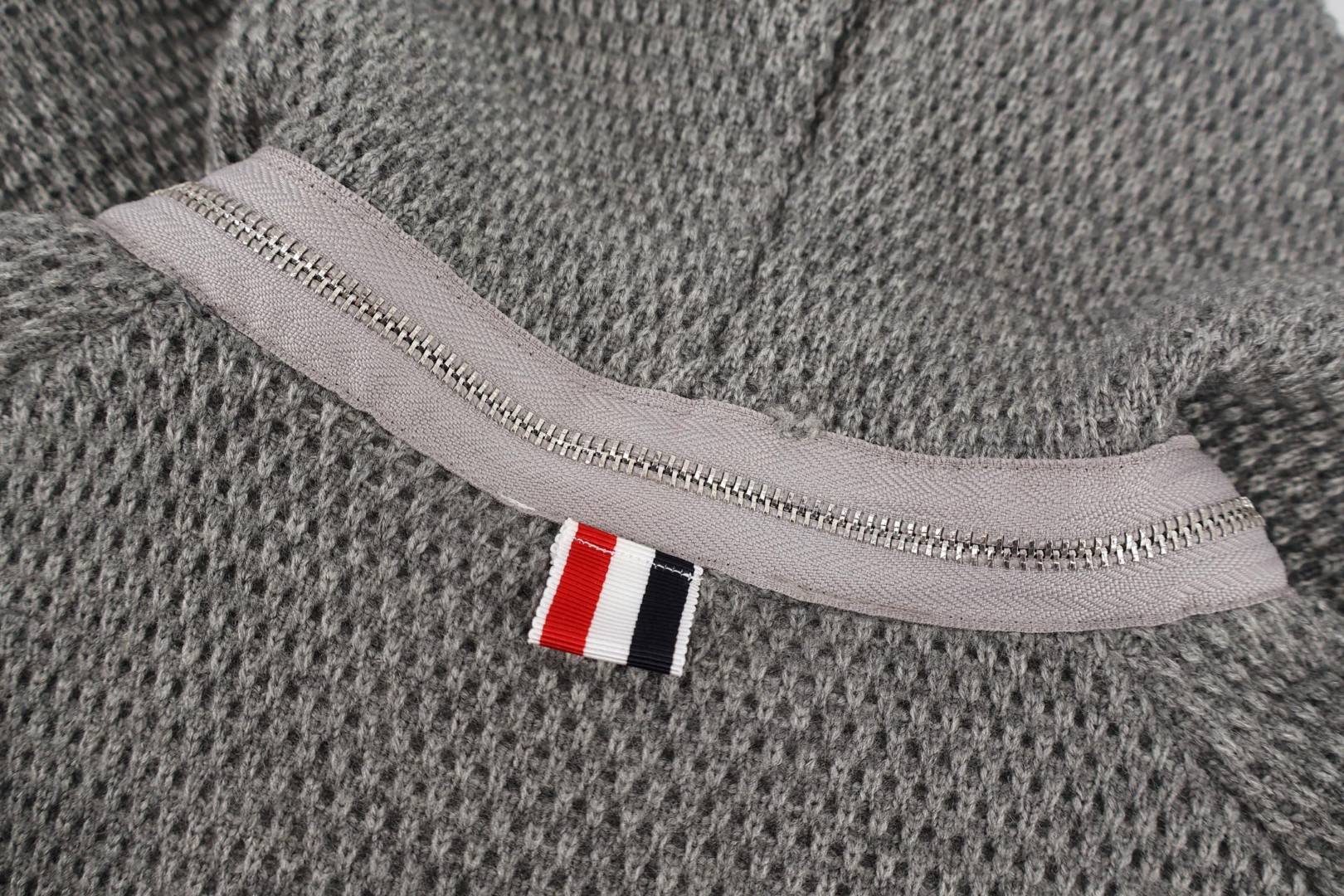 THOM BROWNE 双头拉链连帽外套 毛衣 夹克 长袖 灰色 蓝色 白色 B0