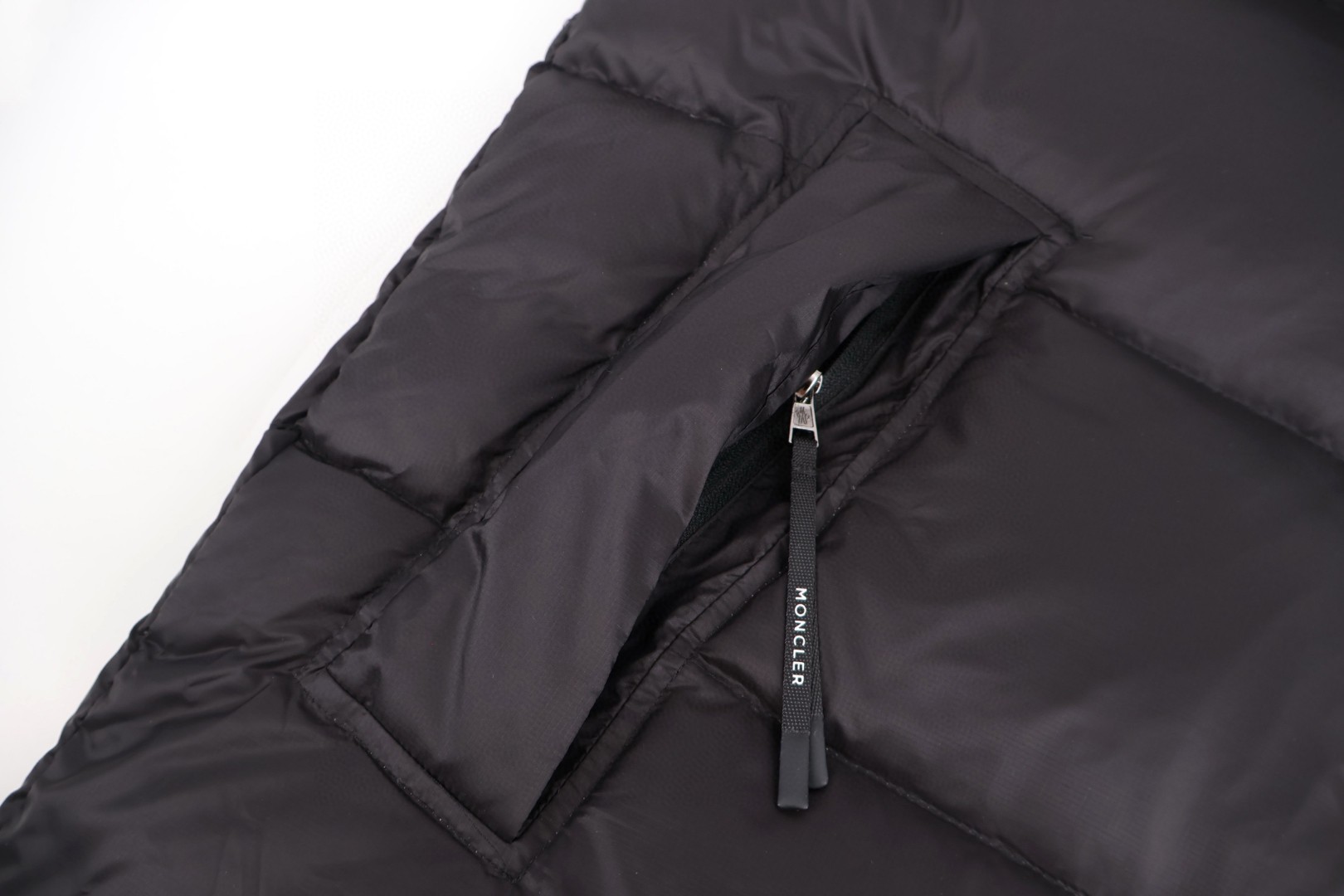 Moncler 蒙口 25FW Couyere 羽绒服 保暖 外套 夹克 黑色 D0 K20911A00158597XQ999