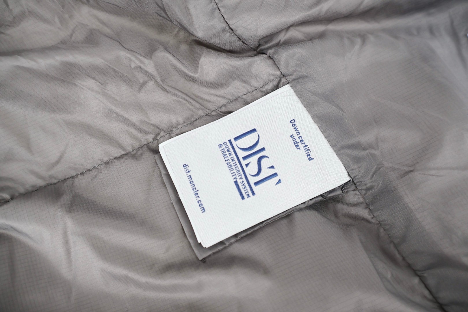 Moncler 蒙口 25FW Couyere 羽绒服 保暖 外套 夹克 灰色 D0 K20911A00158597XQ905