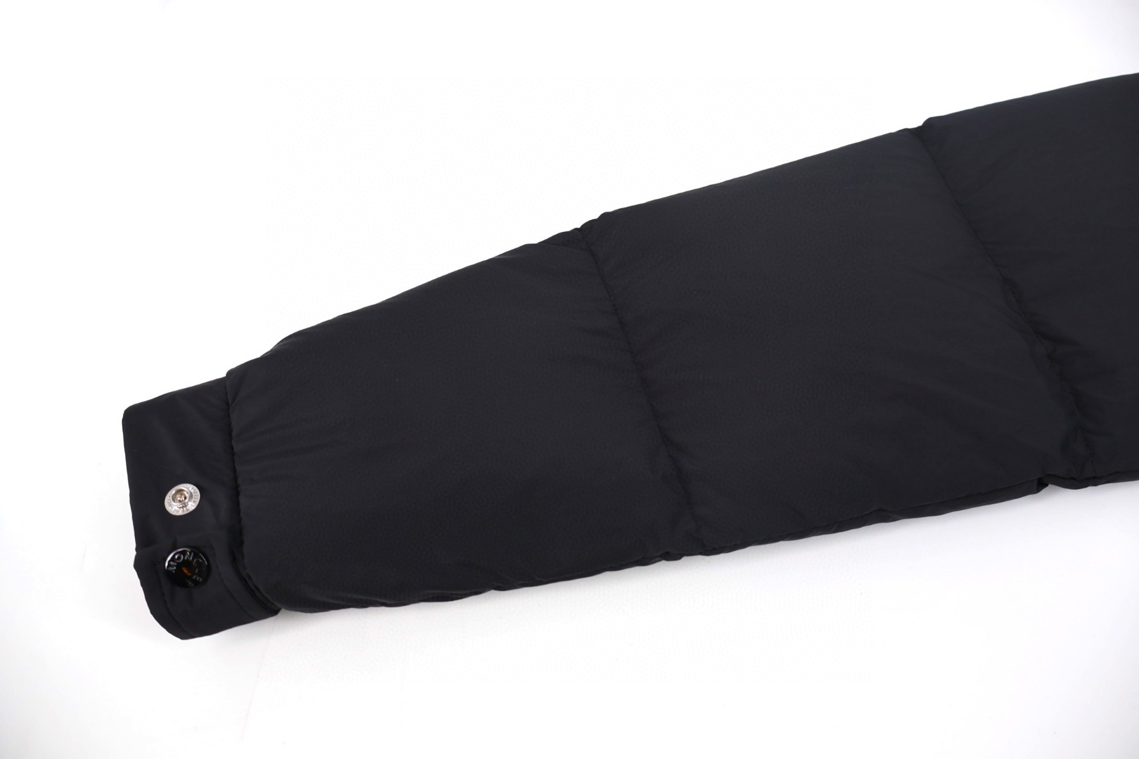 Moncler 蒙口 Vezere 哑光雾面玛雅羽绒服 保暖 外套 夹克 黑色 D0 I20911A0004453333999