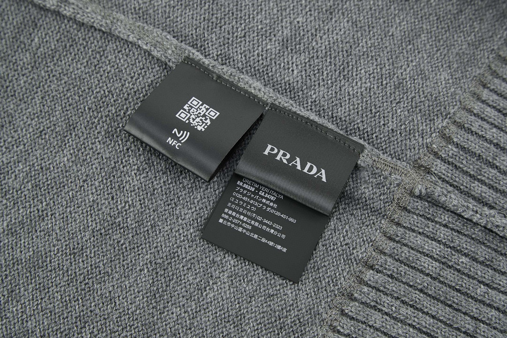 PRADA 普拉达 提花徽标羊毛针织毛衣 针织衫 长袖 白色 黑色 灰色 B0 UMB223-1YMW-F0002-S-211