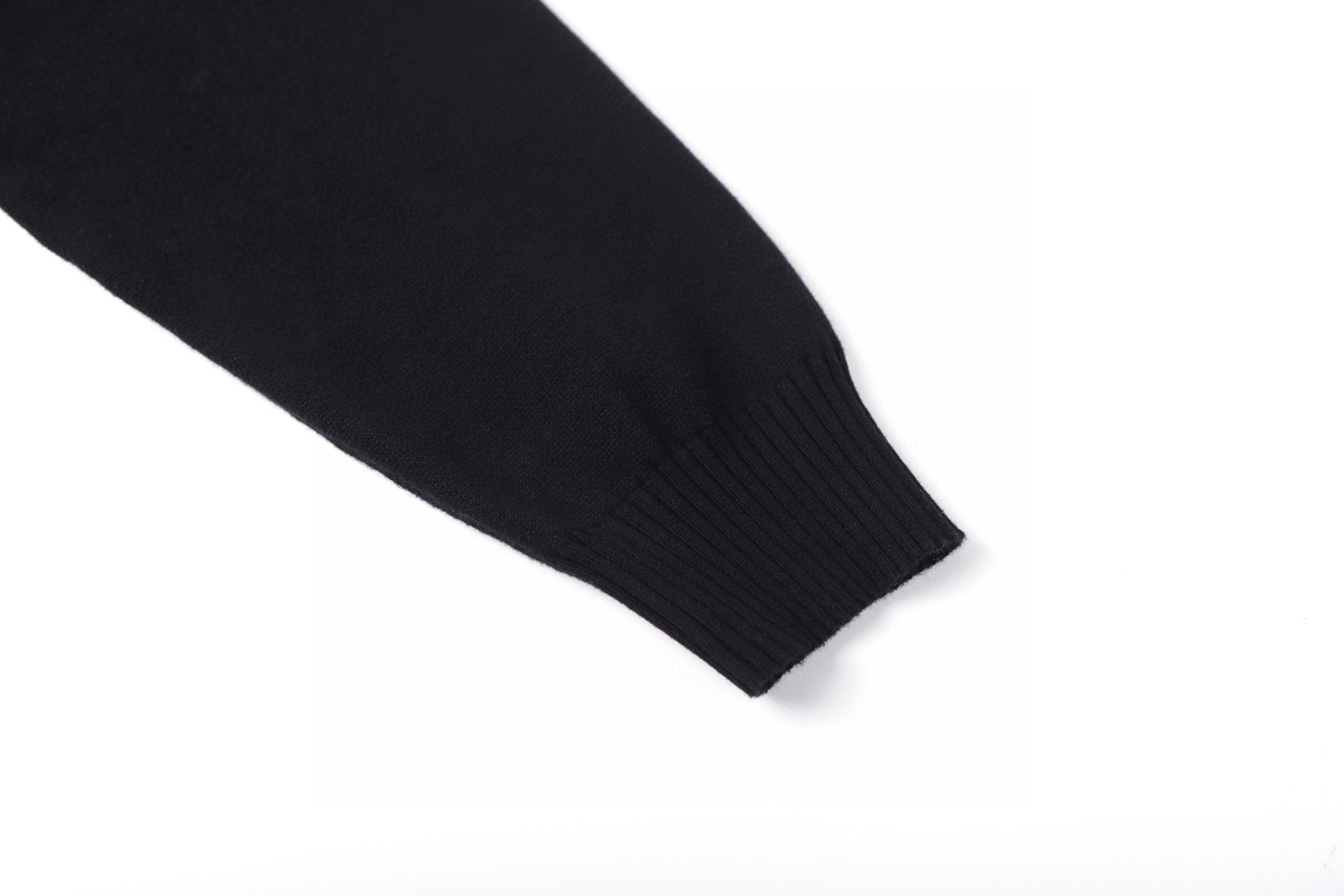 Versace 范思哲 纽扣螺纹边饰开衫 毛衣 针织衫 外套 长袖 黑色 B0 1020239-1A12912-1B000