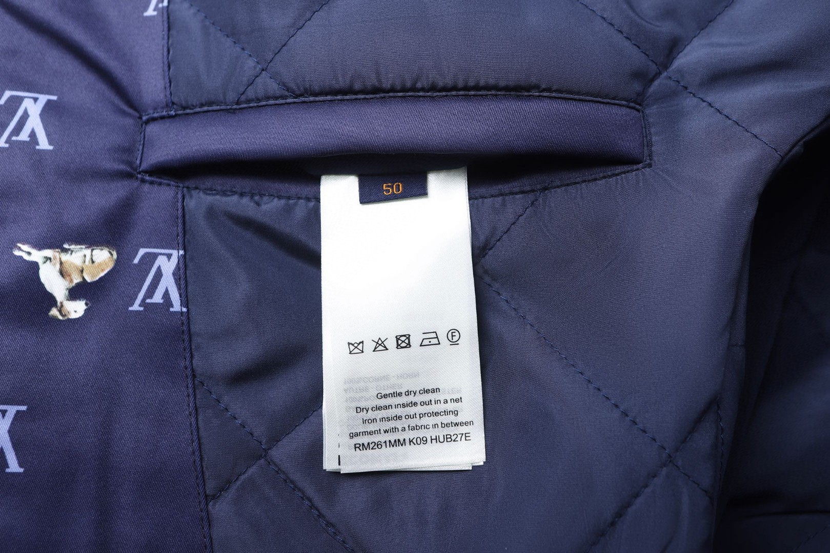 LOUIS VUITTON 路易威登 灯芯绒翻领动物印花拉链外套 夹克 蓝色 C0 1AJBFR