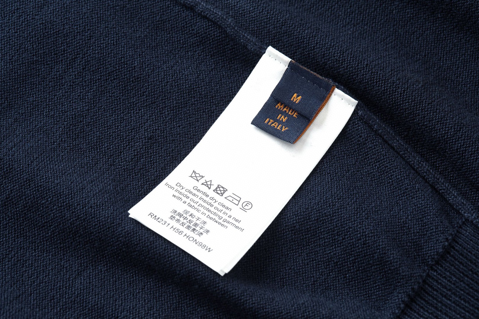 LOUIS VUITTON 路易威登 提花螺纹袖羊毛针织衫 毛衣 外套 黑色 藏青色 B0 1AGJW9