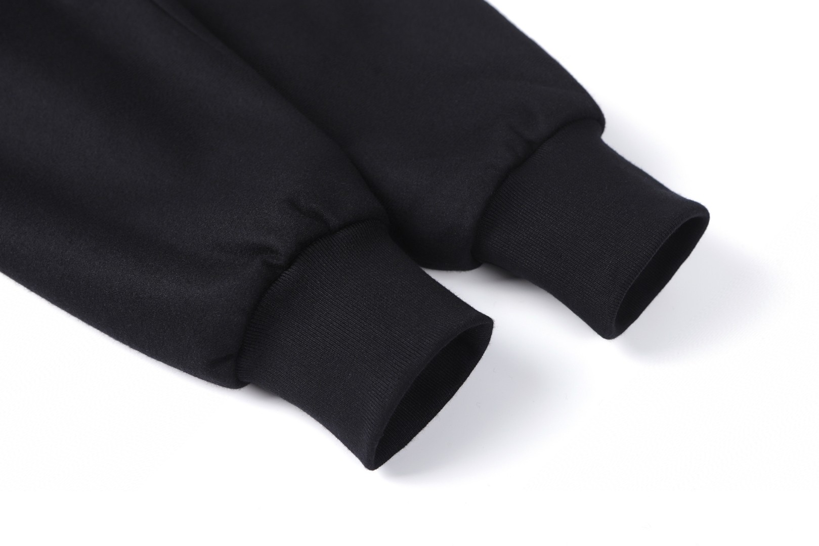 LOUIS VUITTON 路易威登 铁标束腰拉链连帽卫衣 外套 长袖 黑色 B0