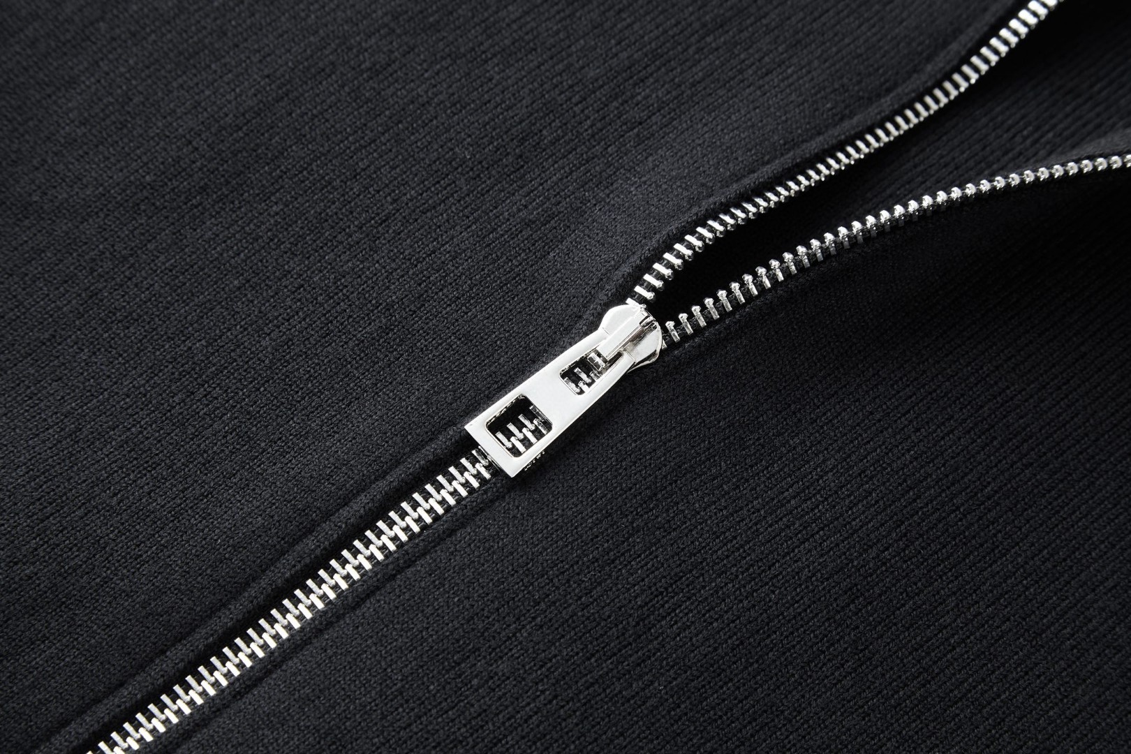 LOEWE 罗意威 皮标口袋针织拉链帽衫 卫衣 外套 长袖 黑色 B0 H526Y16KAS-1100