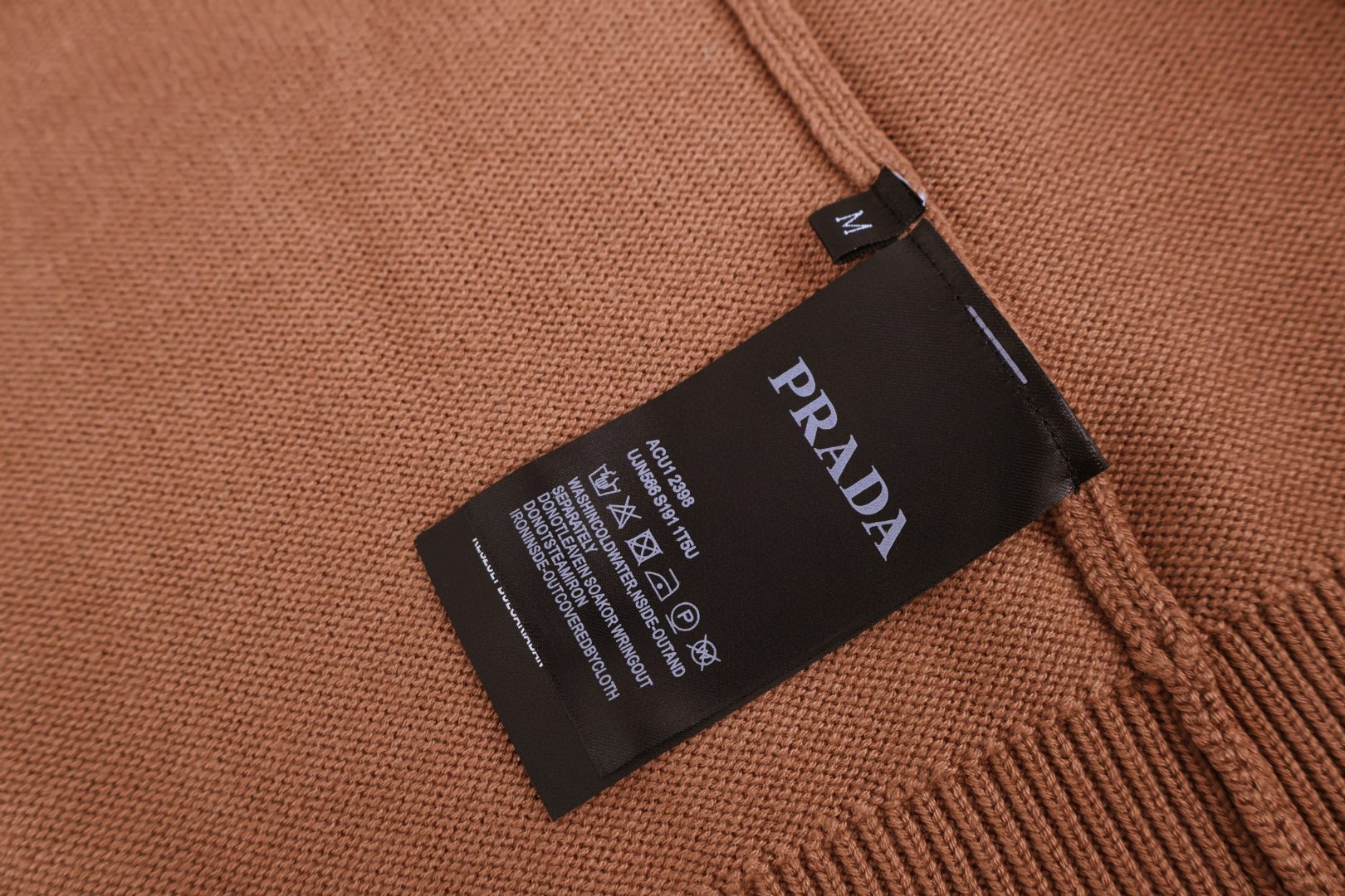 PRADA 普拉达 羊绒后领布标针织衫 开衫 毛衣 长袖 黑色 棕色 B0 UMG414-17TU-F0040-S-OOO