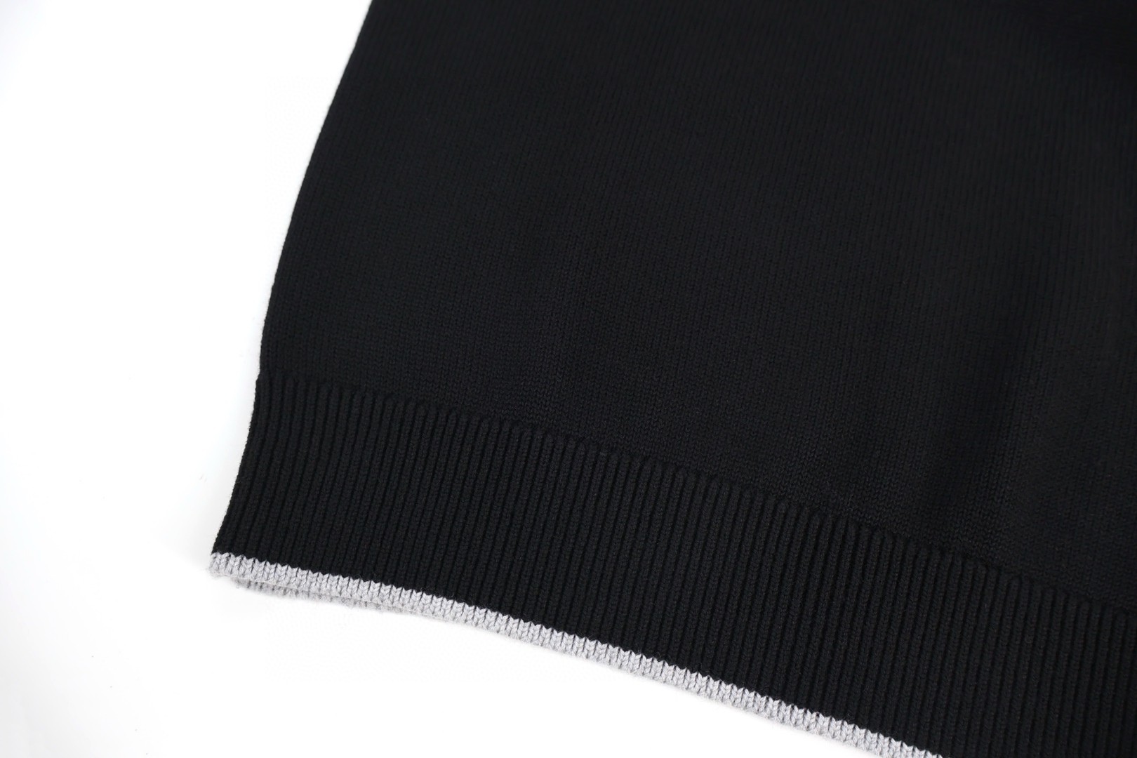 Moncler 蒙口 徽标高领毛衣 针织衫 秋冬 外套 灰色 黑色 B0 K20919F00003M7751910