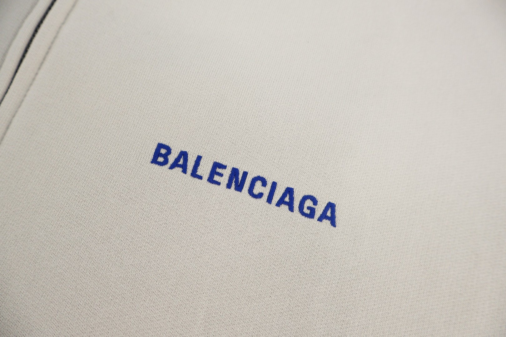 Balenciaga 巴黎世家 蓝刺绣拉链帽衫 连帽卫衣 外套 长袖 做旧白 B0 803264TSVP18016