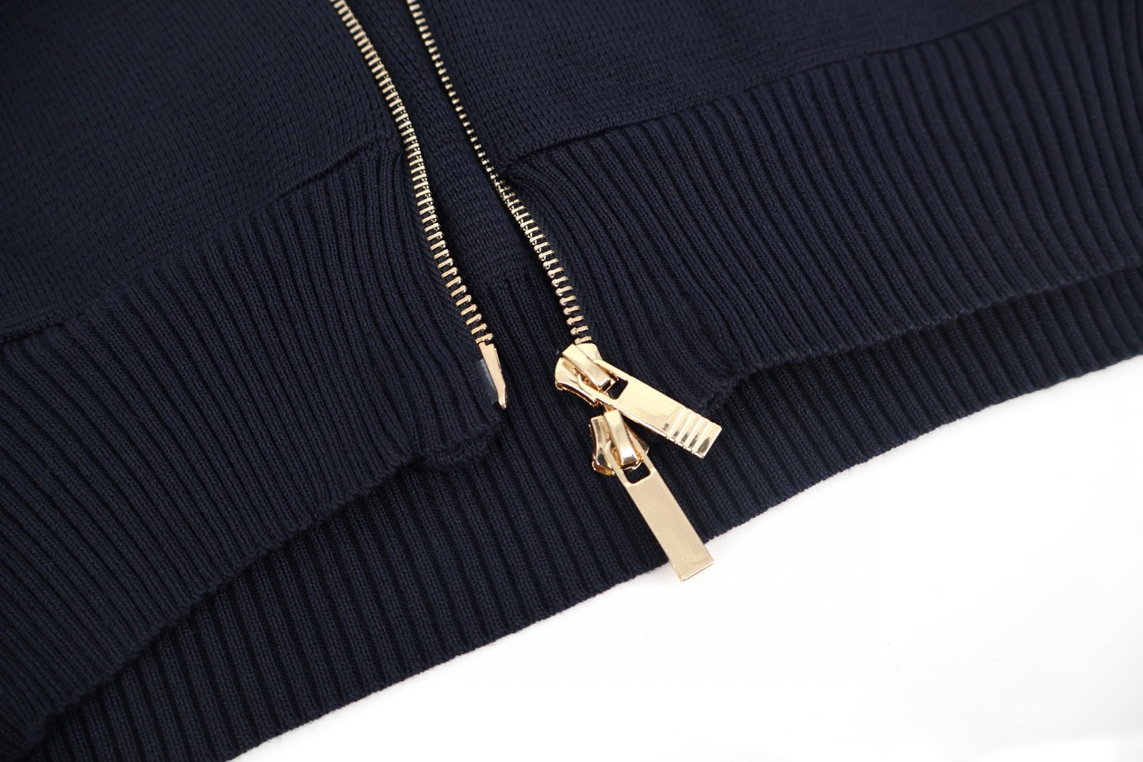 THOM BROWNE 四条杠羊毛针织拉链外套 毛衣 外套 长袖 深蓝色 灰色 B0