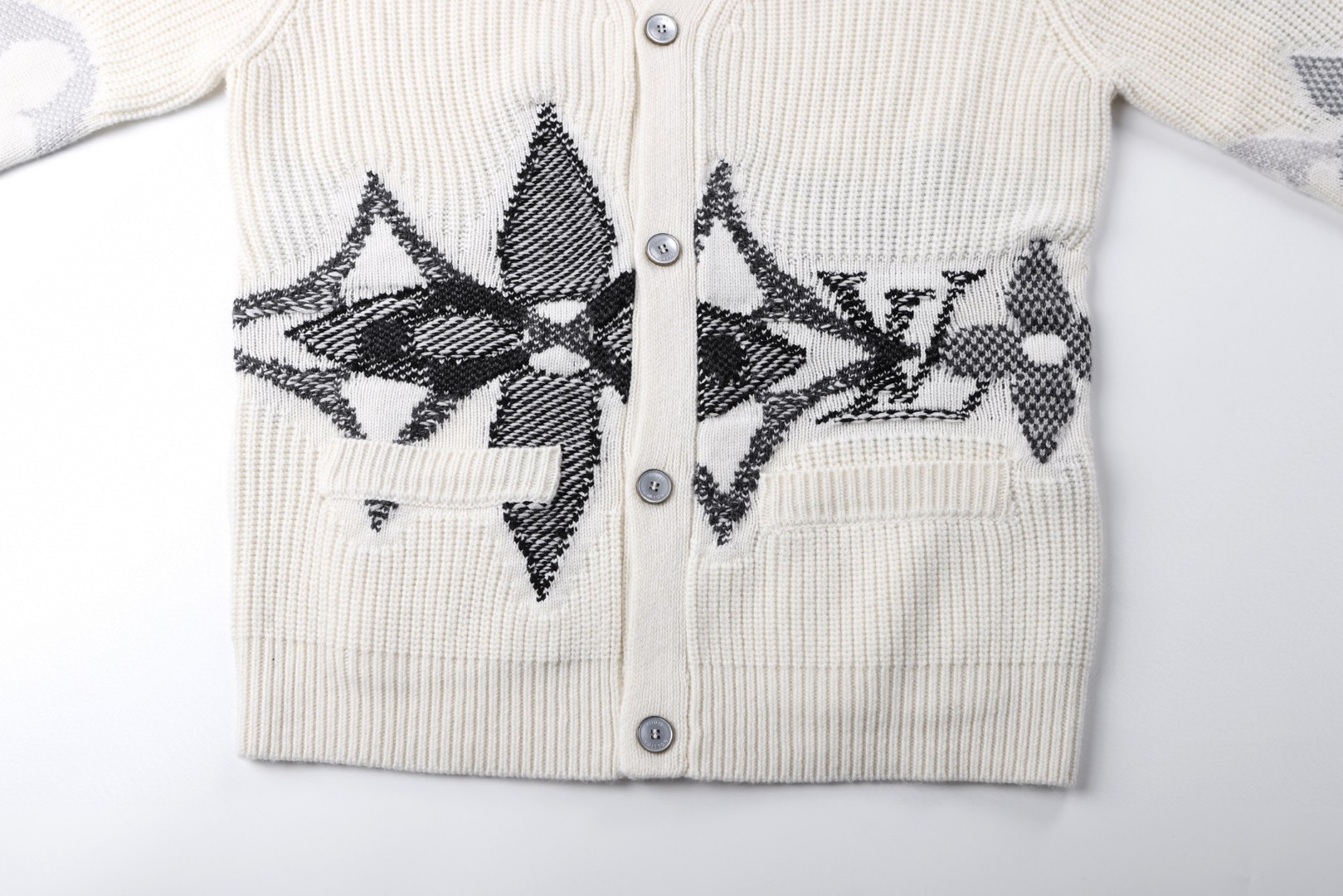 LOUIS VUITTON 路易威登 老花提花针织衫 开衫 毛衣 外套 米色 C0 1AJBX5