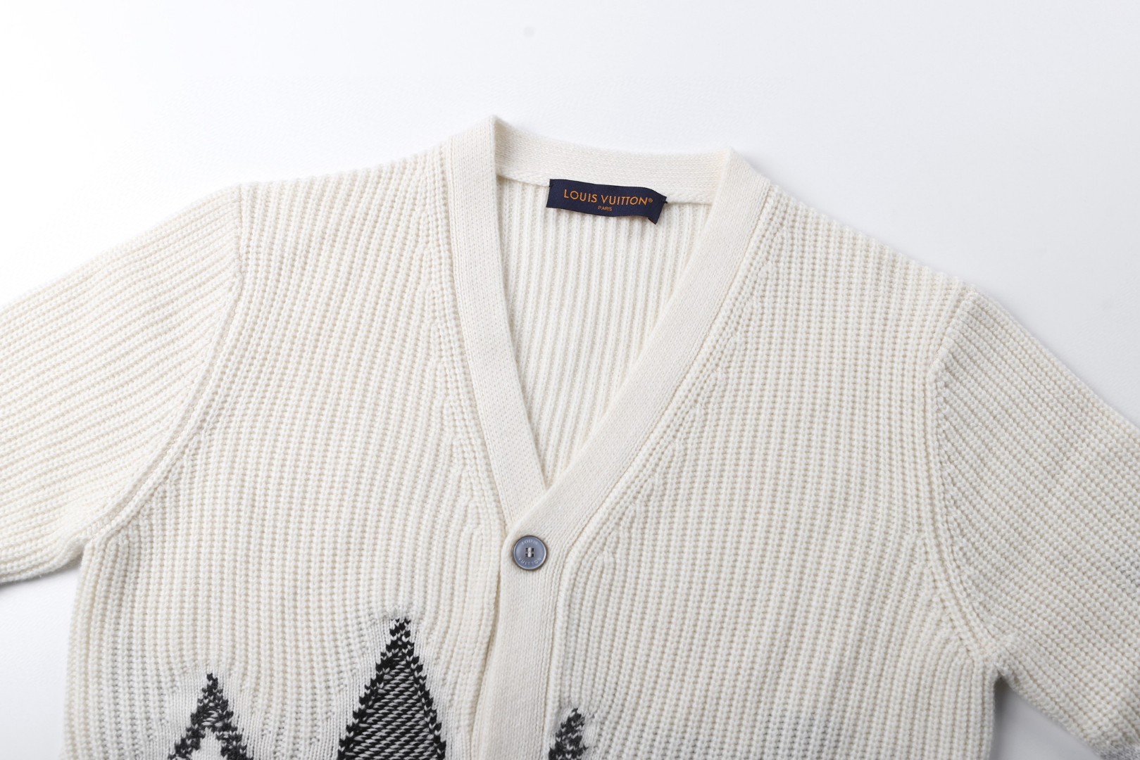 LOUIS VUITTON 路易威登 老花提花针织衫 开衫 毛衣 外套 米色 C0 1AJBX5