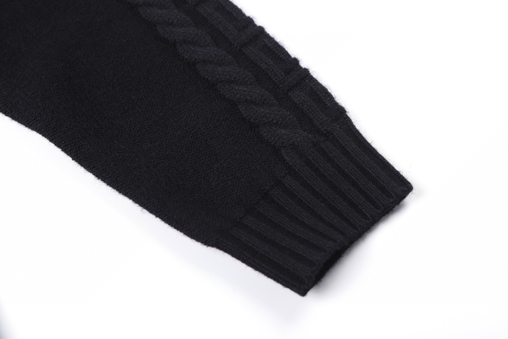 Versace 范思哲 圆领提花毛衣 针织衫 外套 长袖 黑色 C0 1013556-1A09578-1B000