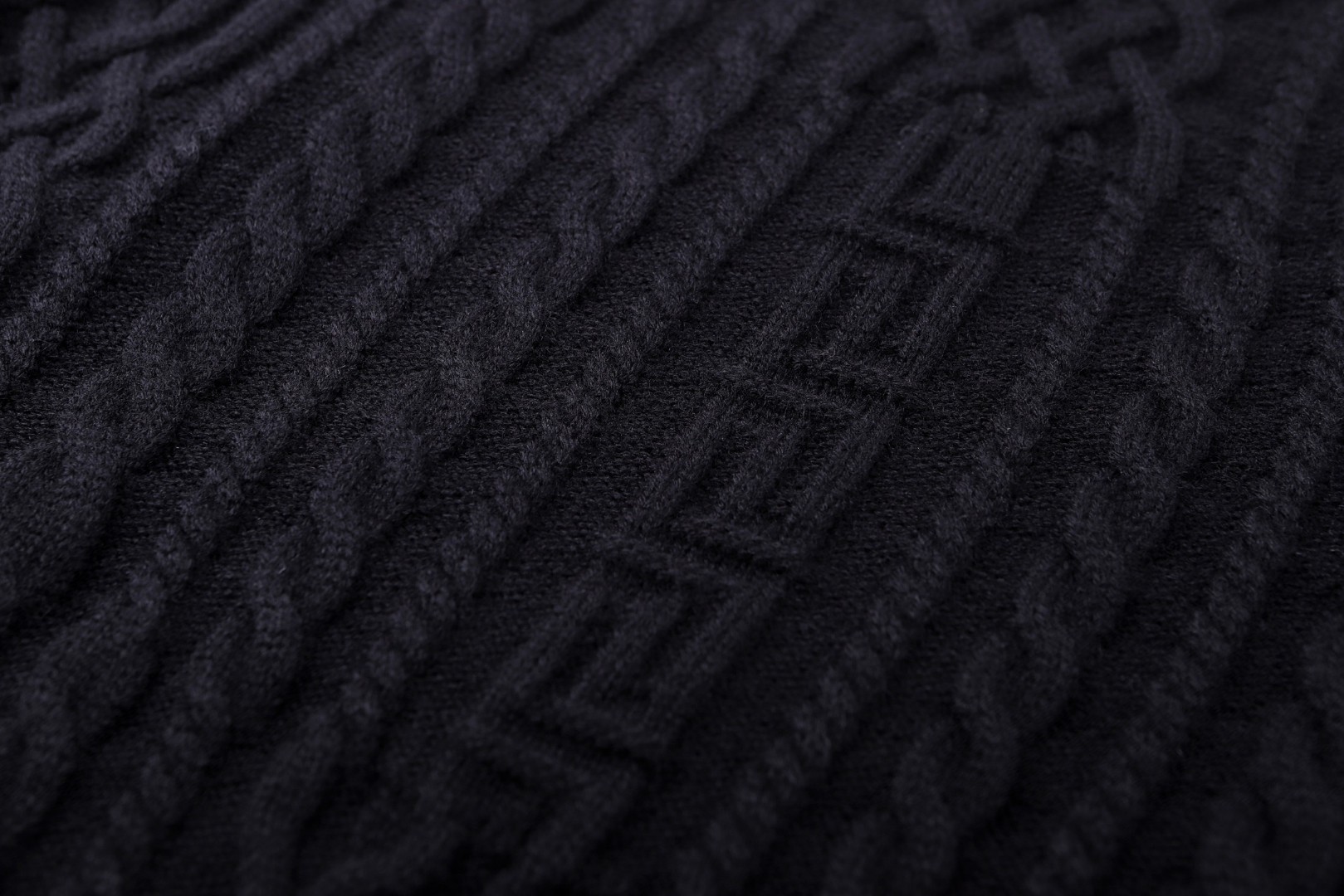 Versace 范思哲 圆领提花毛衣 针织衫 外套 长袖 黑色 C0 1013556-1A09578-1B000