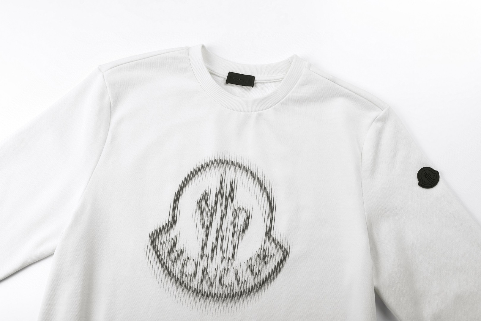 Moncler 蒙口 重影印花圆领卫衣 秋冬 外套 黑色 白色 A5 K10918G00007809KR999