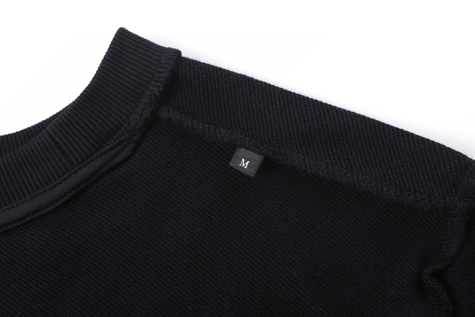 Moncler 蒙口 重影印花圆领卫衣 秋冬 外套 黑色 白色 A5 K10918G00007809KR999