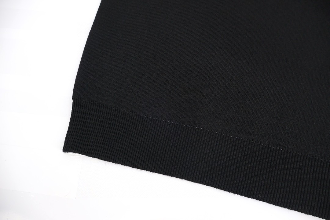 Balenciaga 巴黎世家 SKI滑雪系列 羊毛针织衫 毛衣 外套 长袖 黑色 白色 B0 857094T17691070