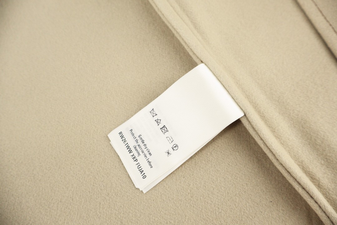 LOUIS VUITTON 路易威登 老花立领外套 夹克 红色 C2 1AHXXC