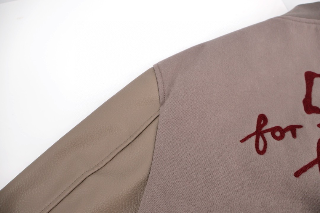 DIOR 迪奥 麂皮拼皮袖刺绣棒球服夹克 外套 长袖 C5 583L434A0700-C884