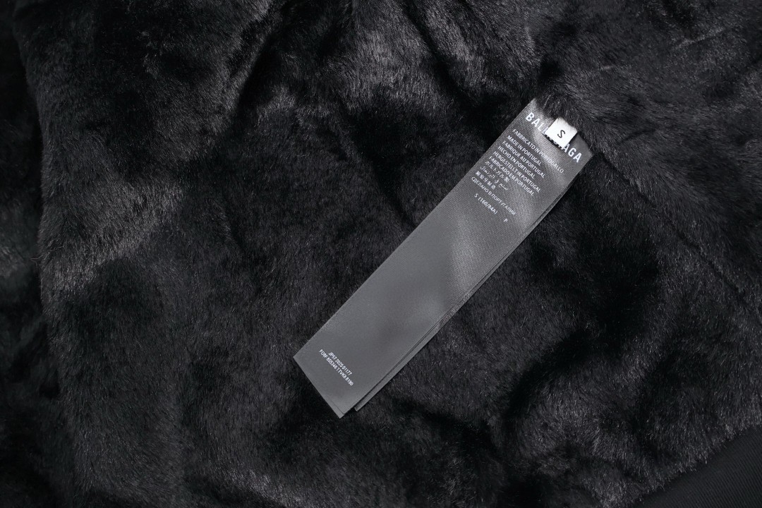 Balenciaga 巴黎世家 毛领拉链连帽卫衣 外套 长袖 白色 黑色 C0 855346TTVK89080