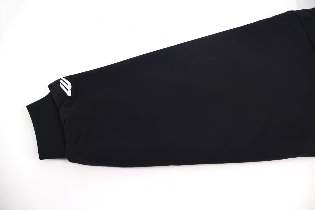 Balenciaga 巴黎世家 毛领拉链连帽卫衣 外套 长袖 白色 黑色 C0 855346TTVK89080