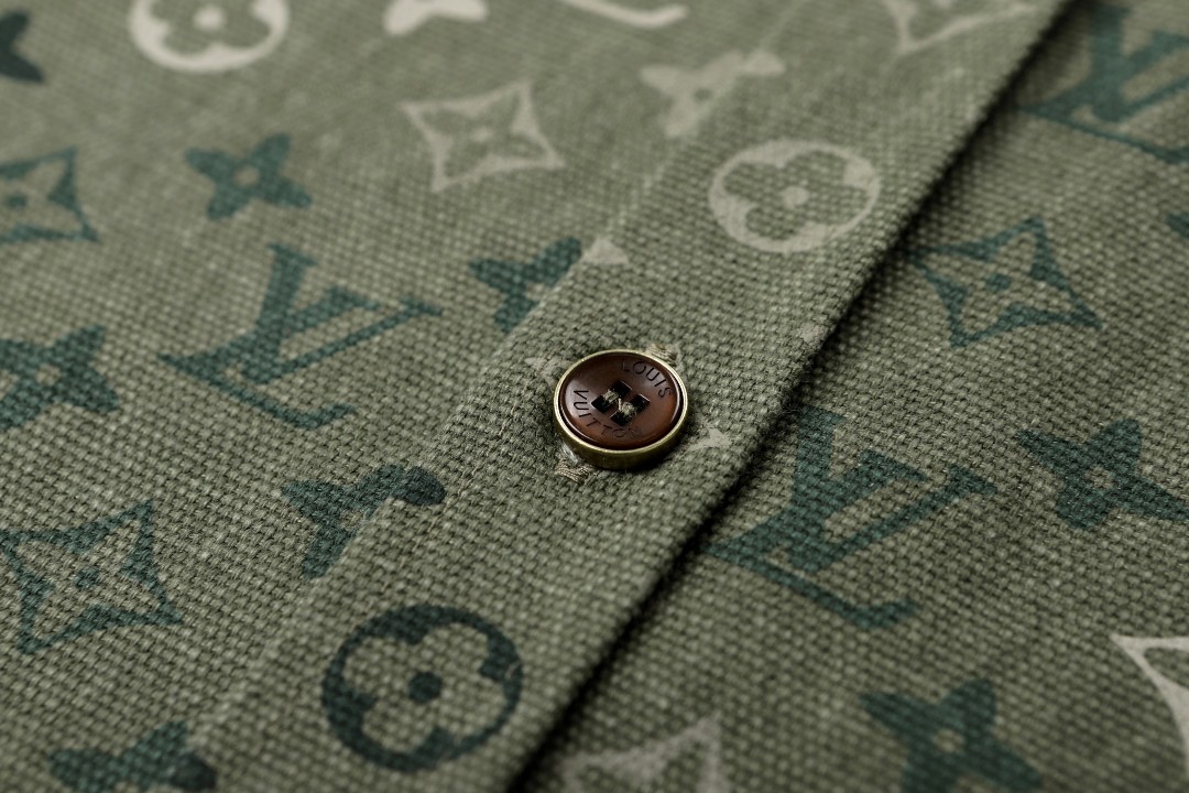 LOUIS VUITTON 路易威登 翻领满印工装夹克式衬衫 外套 长袖 绿色 B0 1AJC48