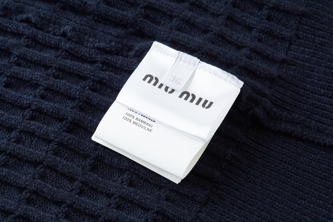 MIU MIU 缪缪 麻花针织Polo领毛衣 针织衫 长袖 藏蓝色 B0
