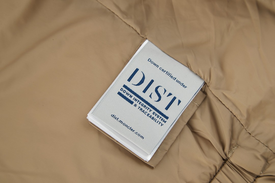 Moncler 蒙口 Boed系列 狐狸毛领收腰羽绒服 夹克 保暖 外套 驼米色 E2 J20931A00095595FE239