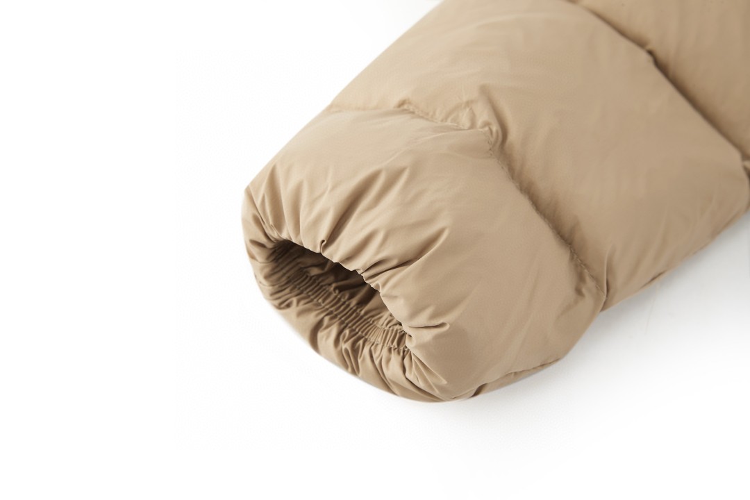 Moncler 蒙口 Boed系列 狐狸毛领收腰羽绒服 夹克 保暖 外套 驼米色 E2 J20931A00095595FE239