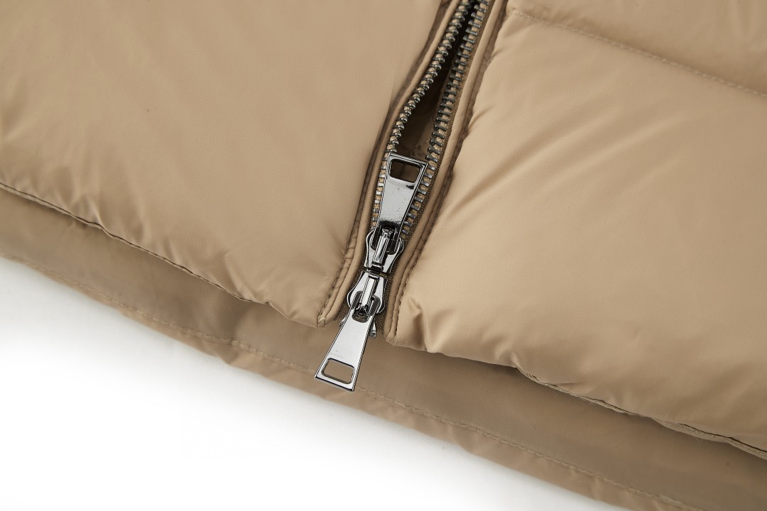 Moncler 蒙口 Boed系列 狐狸毛领收腰羽绒服 夹克 保暖 外套 驼米色 E2 J20931A00095595FE239