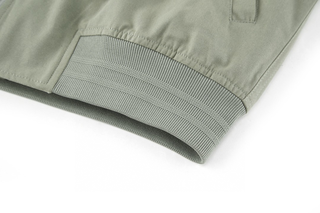 DIOR 迪奥 胸章刺绣棒球服 夹克 外套 长袖 灰绿色 米白色 B5 143C432G6107-C886