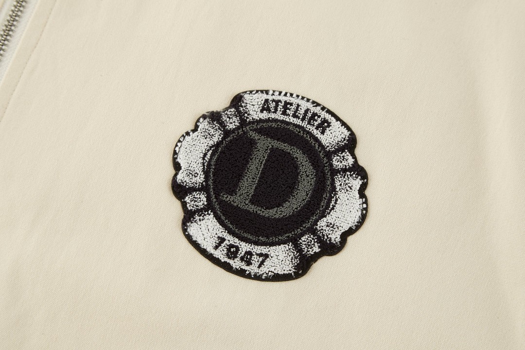 DIOR 迪奥 胸章刺绣棒球服 夹克 外套 长袖 灰绿色 米白色 B5 143C432G6107-C886