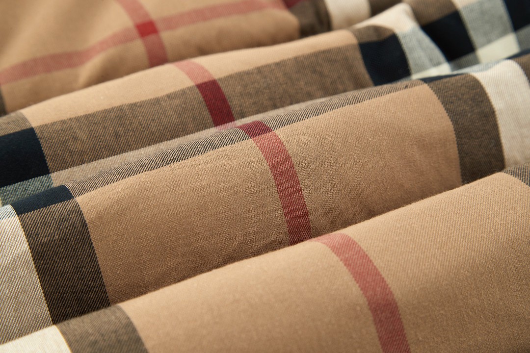 Burberry 巴宝莉 拆袖大格纹连帽羽绒服 长袖 外套 棕色 E0 80361811