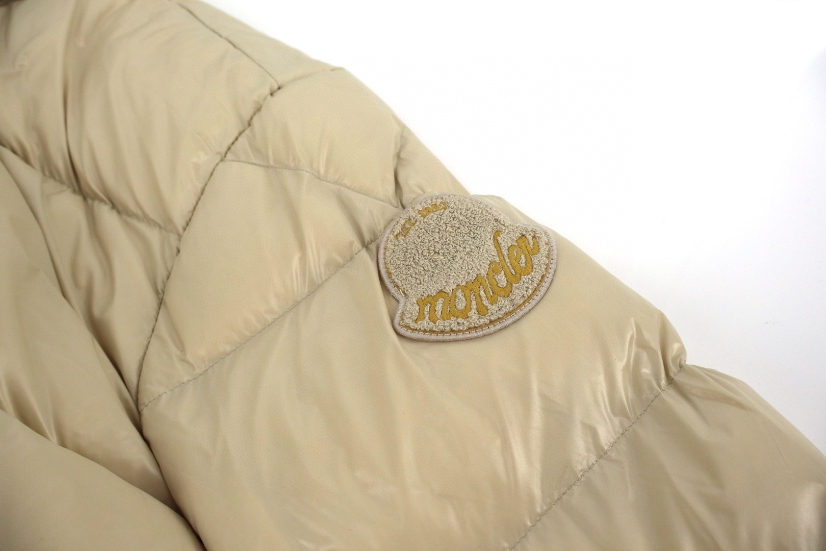 Moncler 蒙口 胖子系列羽绒服 夹克 保暖 外套 深绿色 黑色 米白色 D5 K20911A00130596XEP80