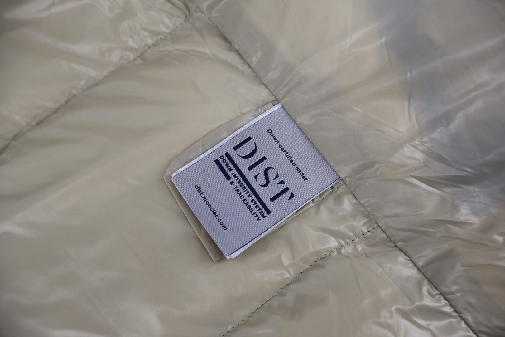 Moncler 蒙口 胖子系列羽绒服 夹克 保暖 外套 深绿色 黑色 米白色 D5 K20911A00130596XEP80