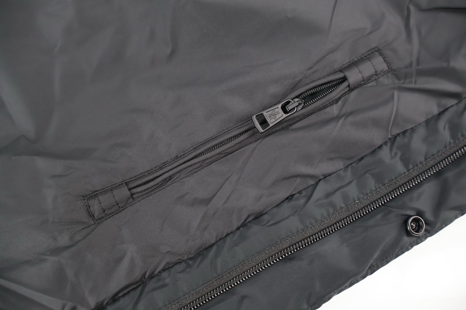 Moncler 蒙口 Jarama 黑武士羽绒服 保暖 外套 夹克 黑色 D5 I20911A001775973I999