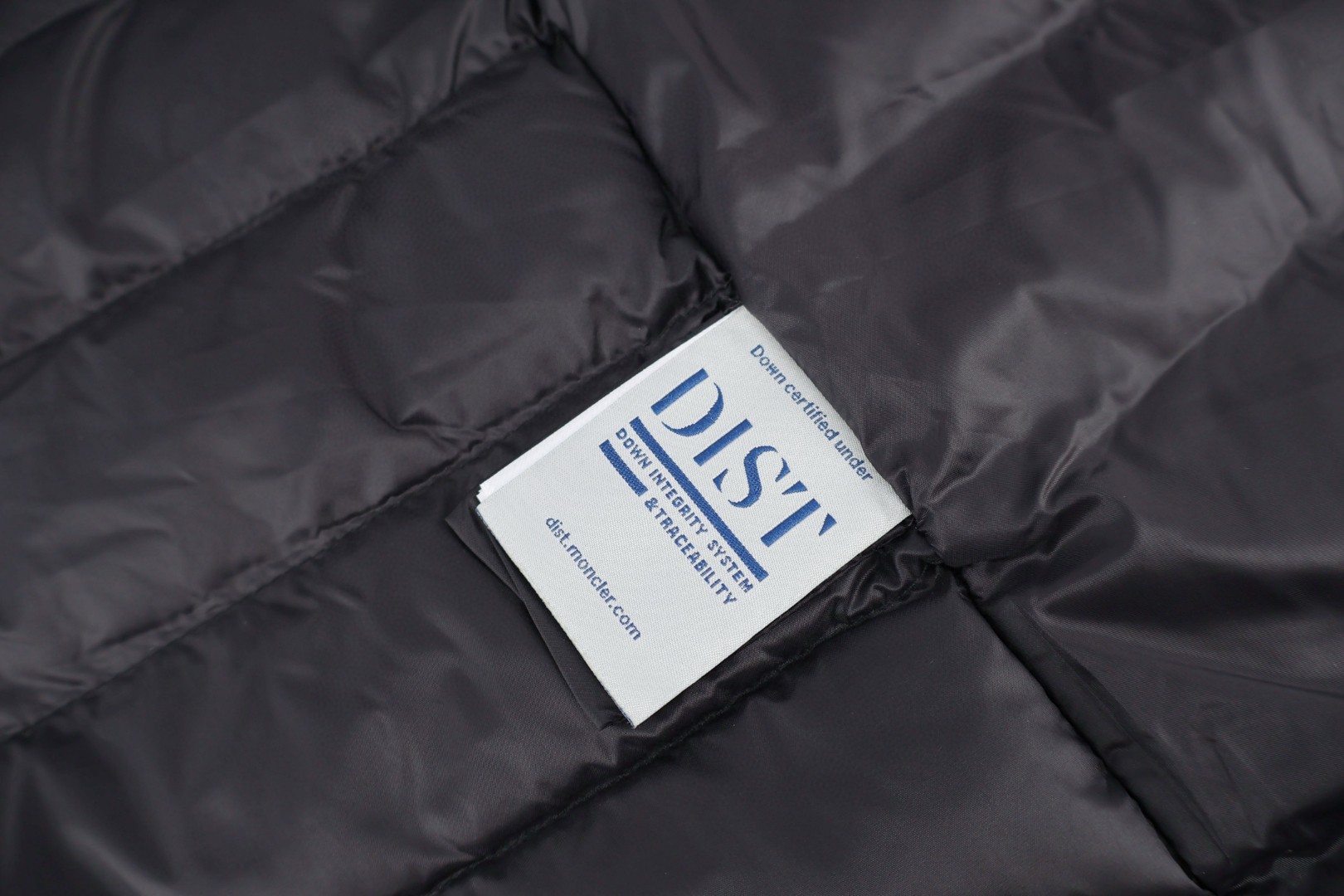 Moncler 蒙口 毛织拼接羽绒服 夹克 保暖 外套 女款 黑色 白色 C5 G20939B00030M1131030