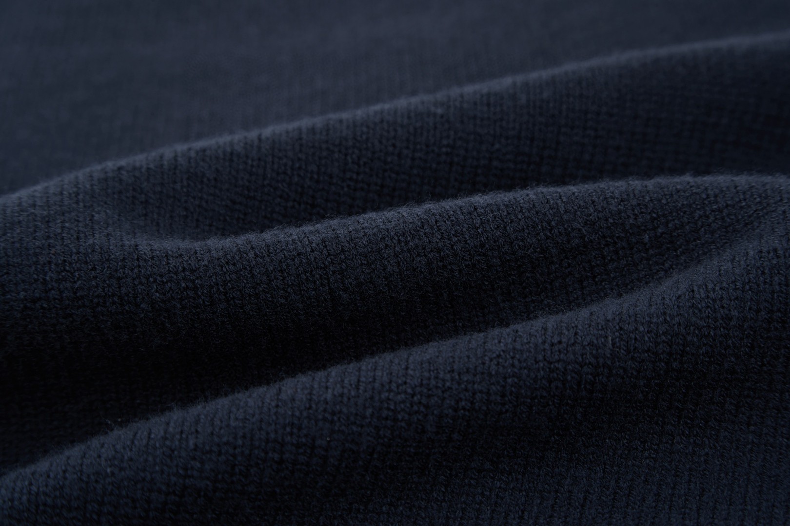 GUCCl 古驰 签名logo嵌花圆领毛衣 针织衫 外套 长袖 黑色 蓝色 灰色 B0 795347-XKD74-1423