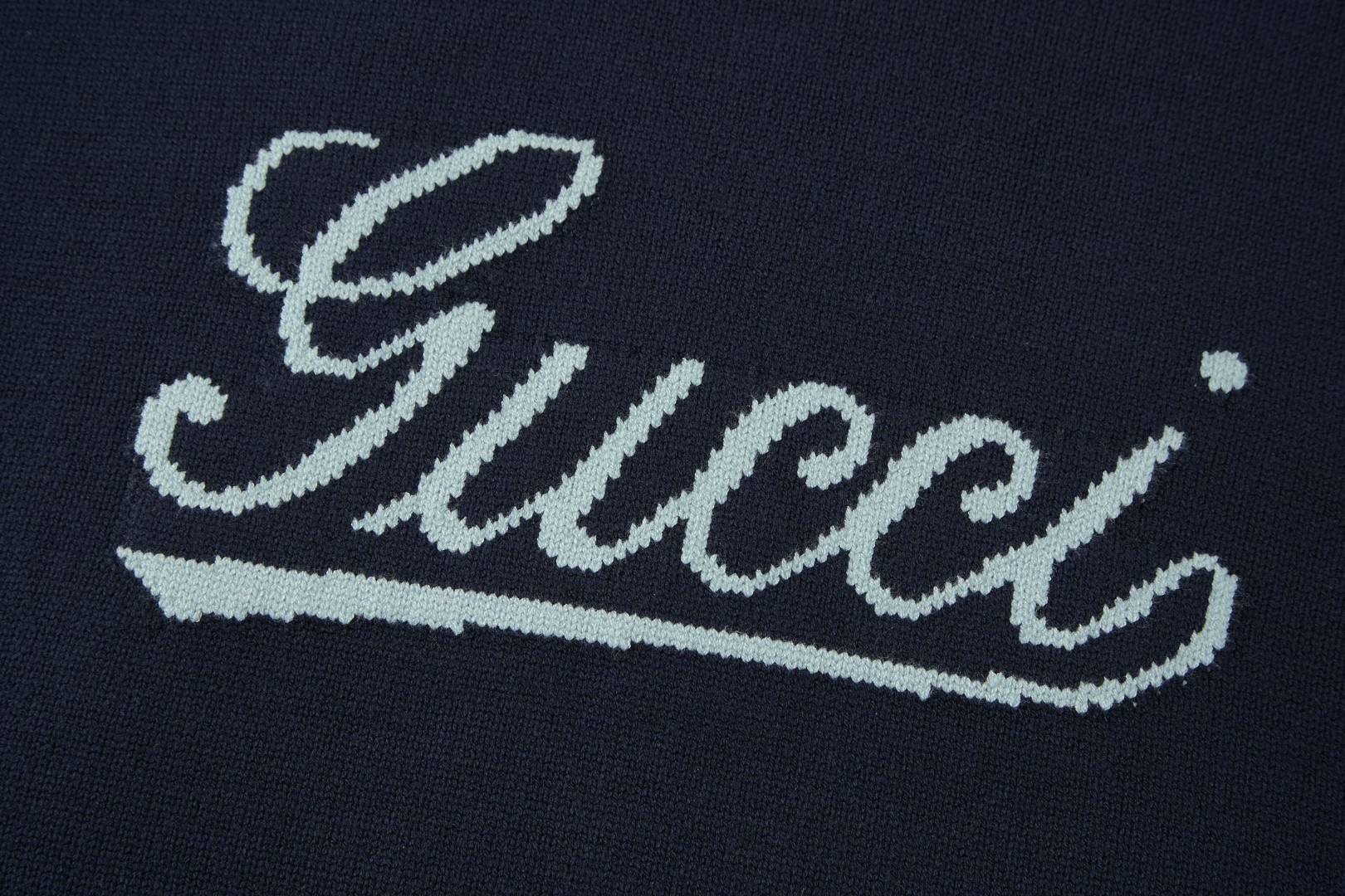 GUCCl 古驰 签名logo嵌花圆领毛衣 针织衫 外套 长袖 黑色 蓝色 灰色 B0 795347-XKD74-1423