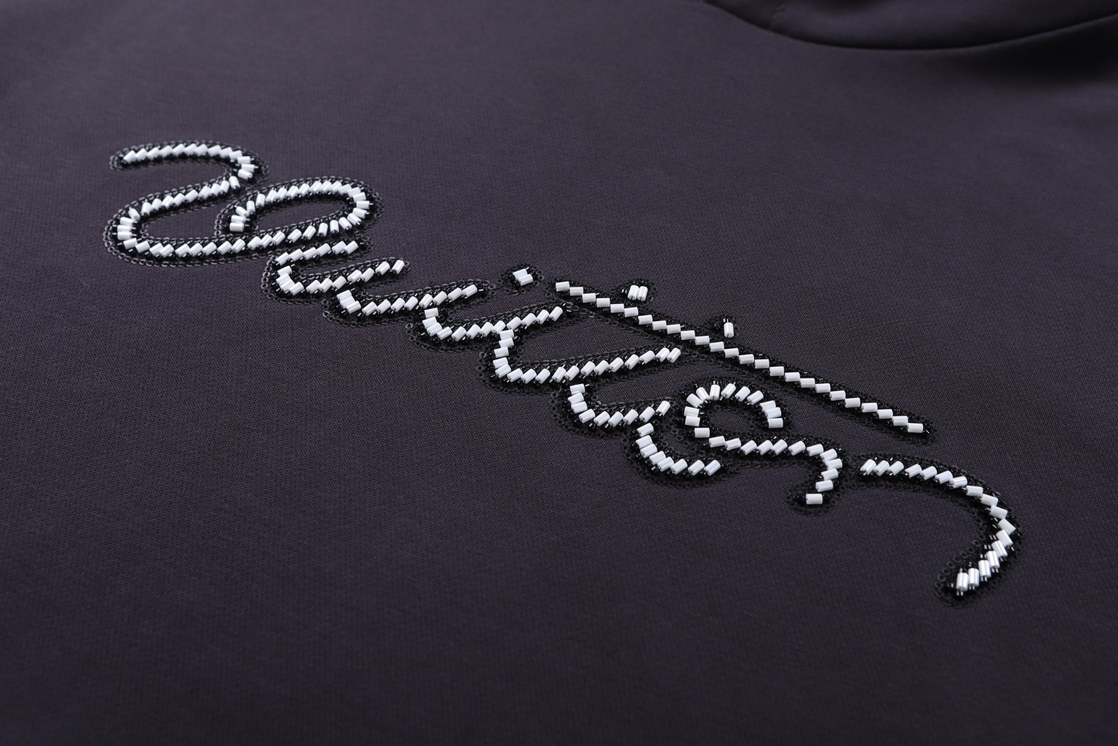 LOUIS VUITTON 路易威登 串珠装饰连帽卫衣 帽衫 外套 黑色 B0 1AJCFP