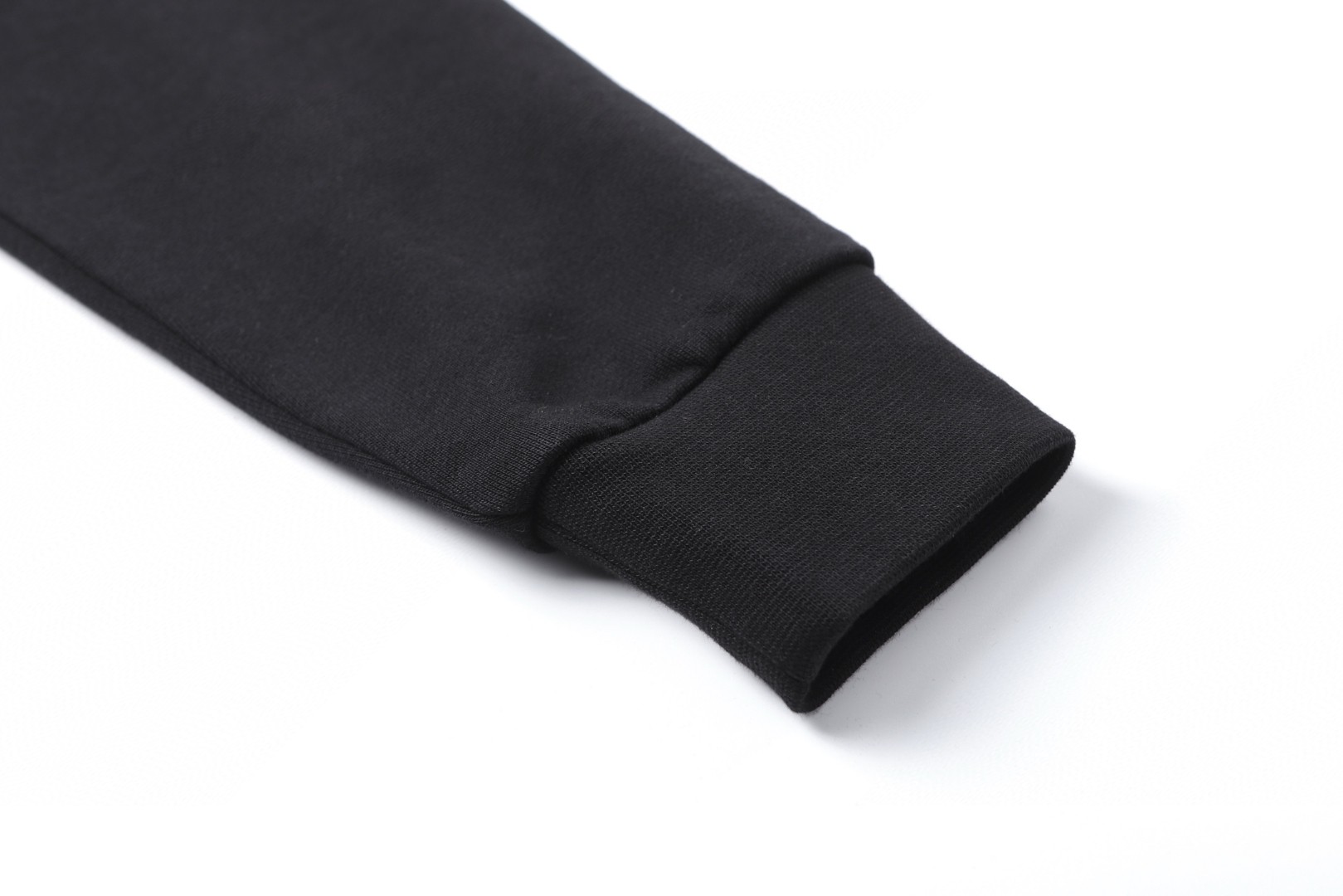 Moncler 蒙口 背面标识连帽卫衣 秋冬 外套 黑色 B0 K20918G0005389AZY999