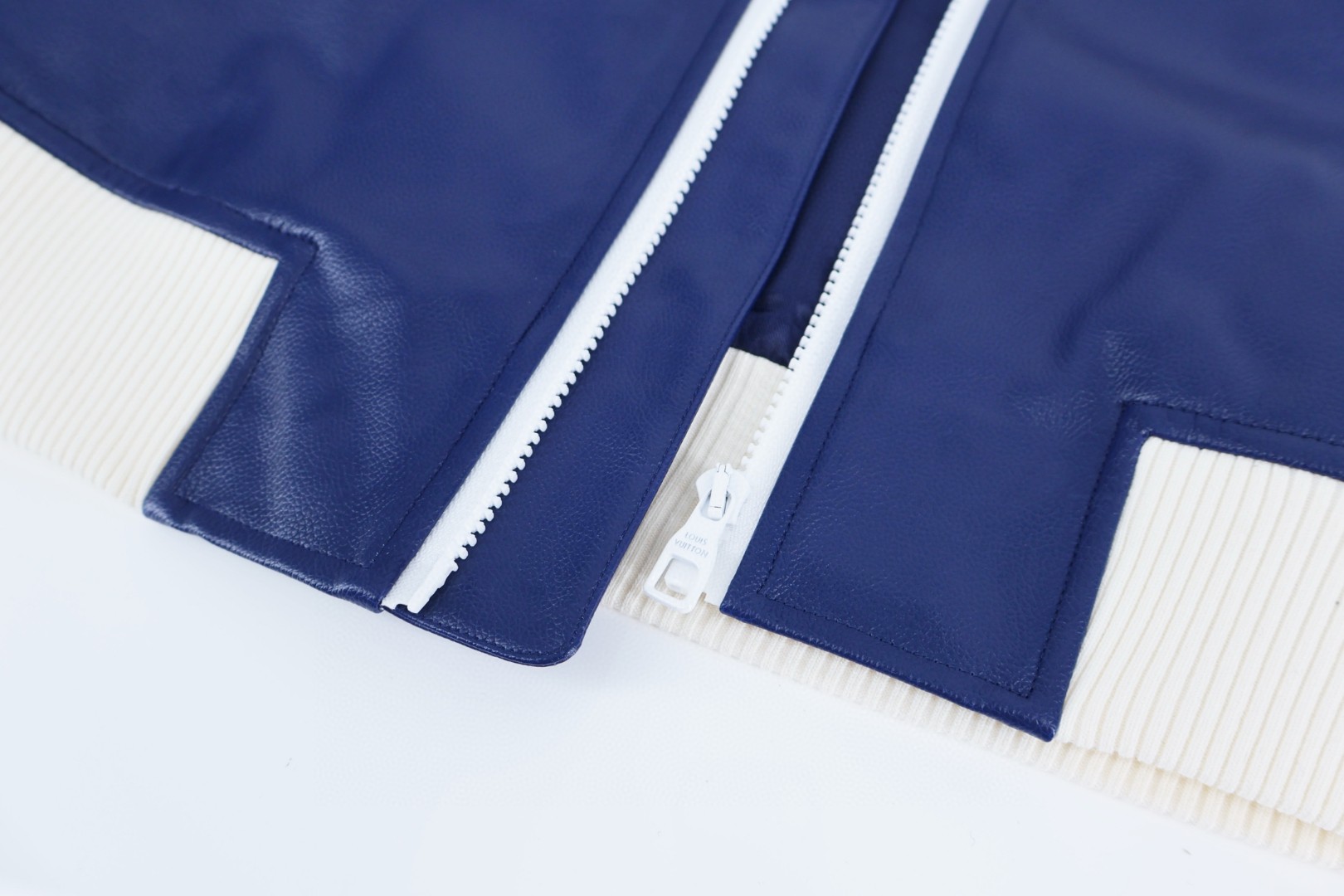 LOUIS VUITTON 路易威登 花卉字母羊羔毛拼皮棒球服外套 夹克 蓝色 C5 1ABOCU