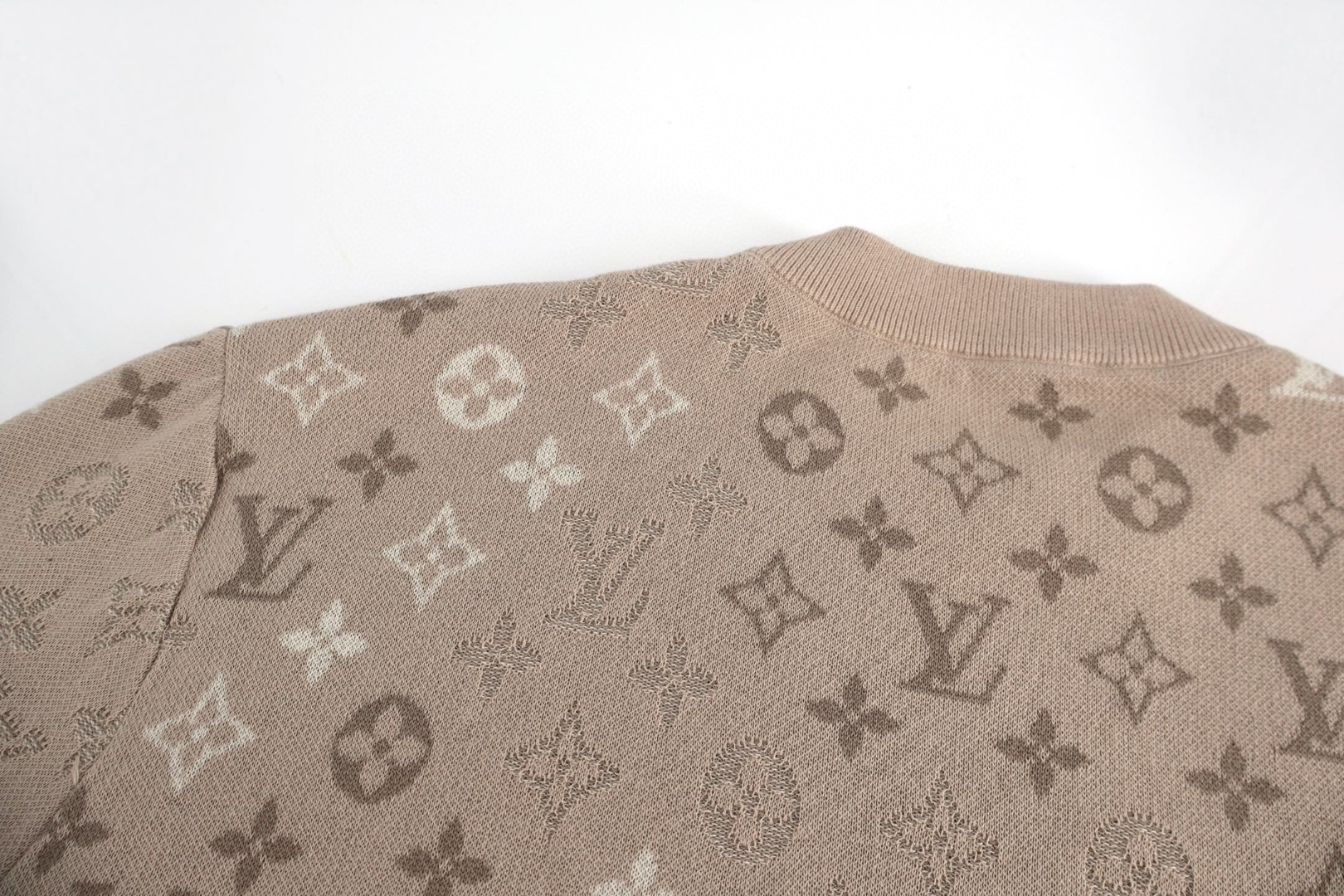 LOUIS VUITTON 路易威登 LV 暗纹老花提花T恤 短袖 A5