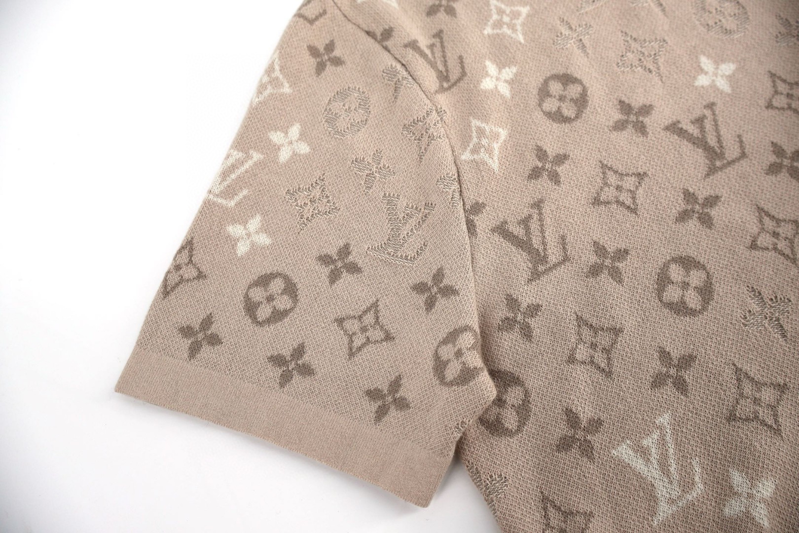 LOUIS VUITTON 路易威登 LV 暗纹老花提花T恤 短袖 A5