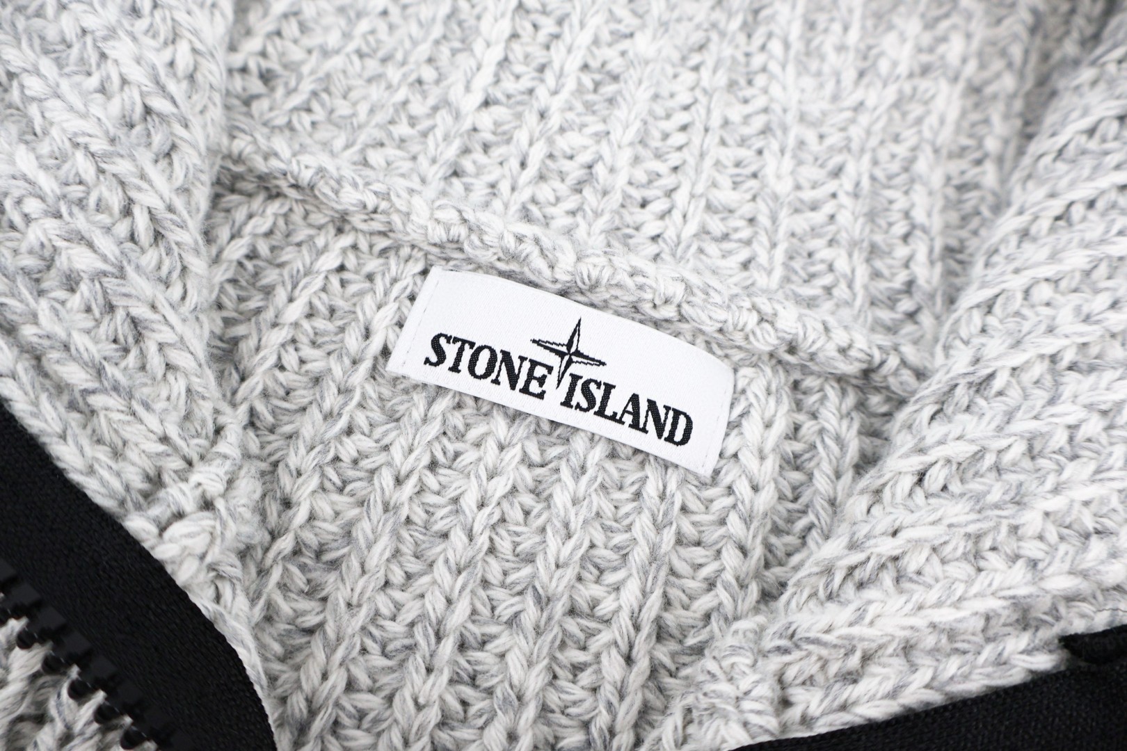 STONE ISLAND 石头岛 粗针羊绒拉链连帽开衫 毛衣 针织衫 长袖 灰色 C5 K2S155100069S00N6V0M6B
