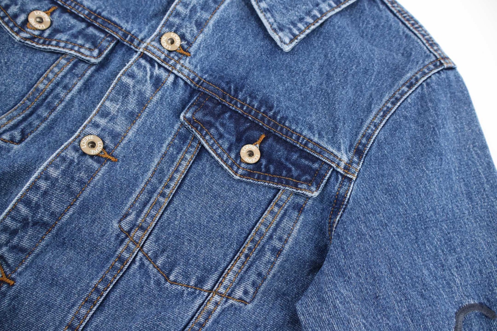 Loewe 罗意威 手臂刺绣牛仔外套 牛仔衣 夹克 长袖 秋冬 蓝色 黑色 C0 H526Y50W41-5320