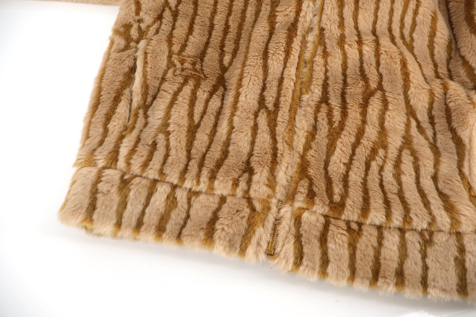 LOUIS VUITTON 路易威登 滑雪系列虎纹绒面连帽外套 夹克 棕色 C0 1AJCDX