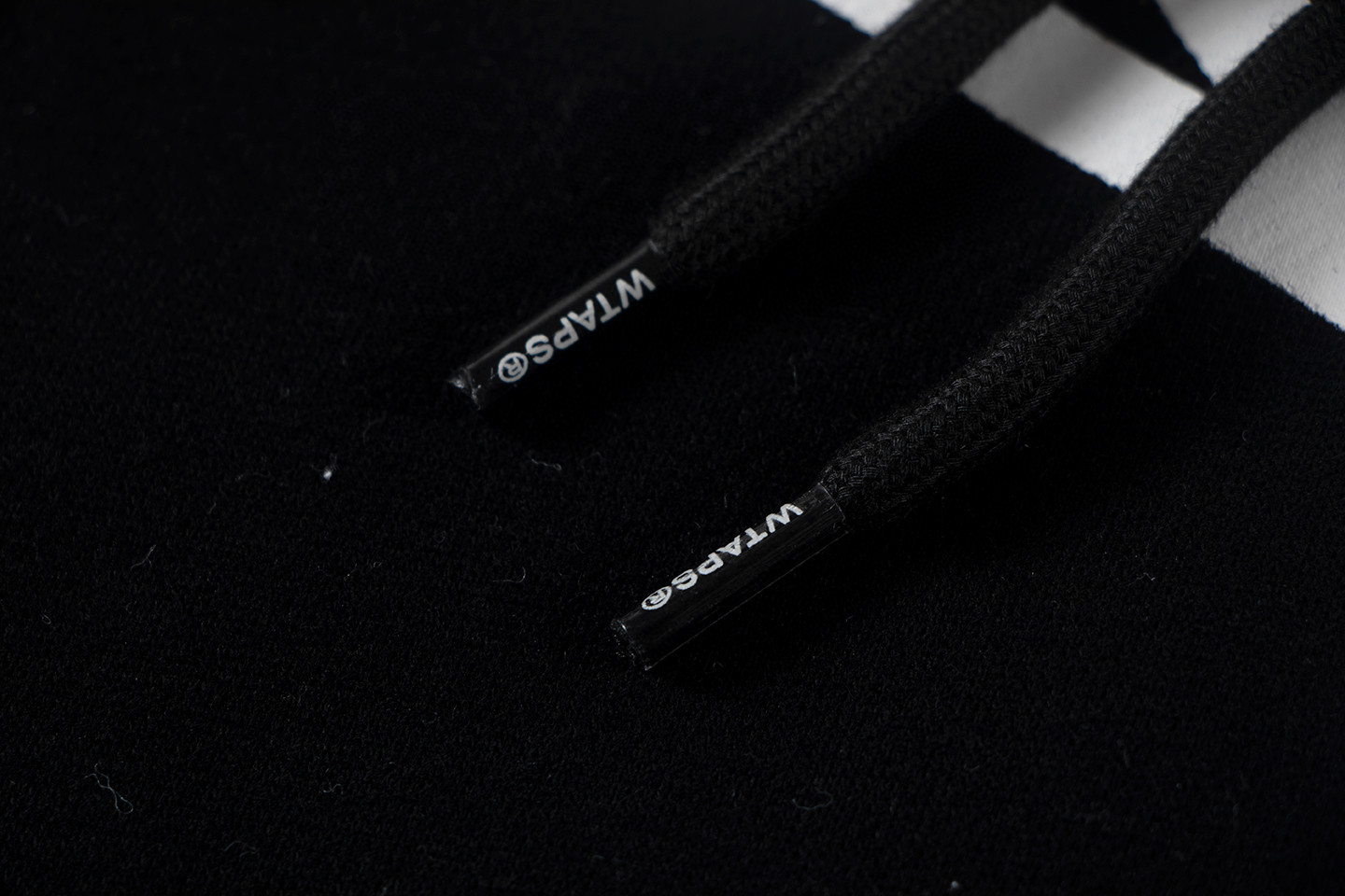 WTAPS Champion 联名冠军连帽卫衣 长袖 灰色 黑色 B0 242HBCHD-CSM04S